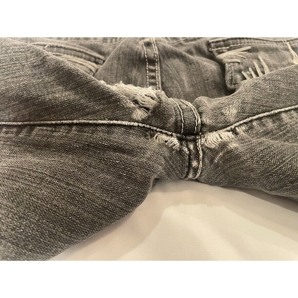 Rock & Republic Jean Shorts Juniors 9/10 Black Distressed Mid Rise 5โ - Picture 10 of 11